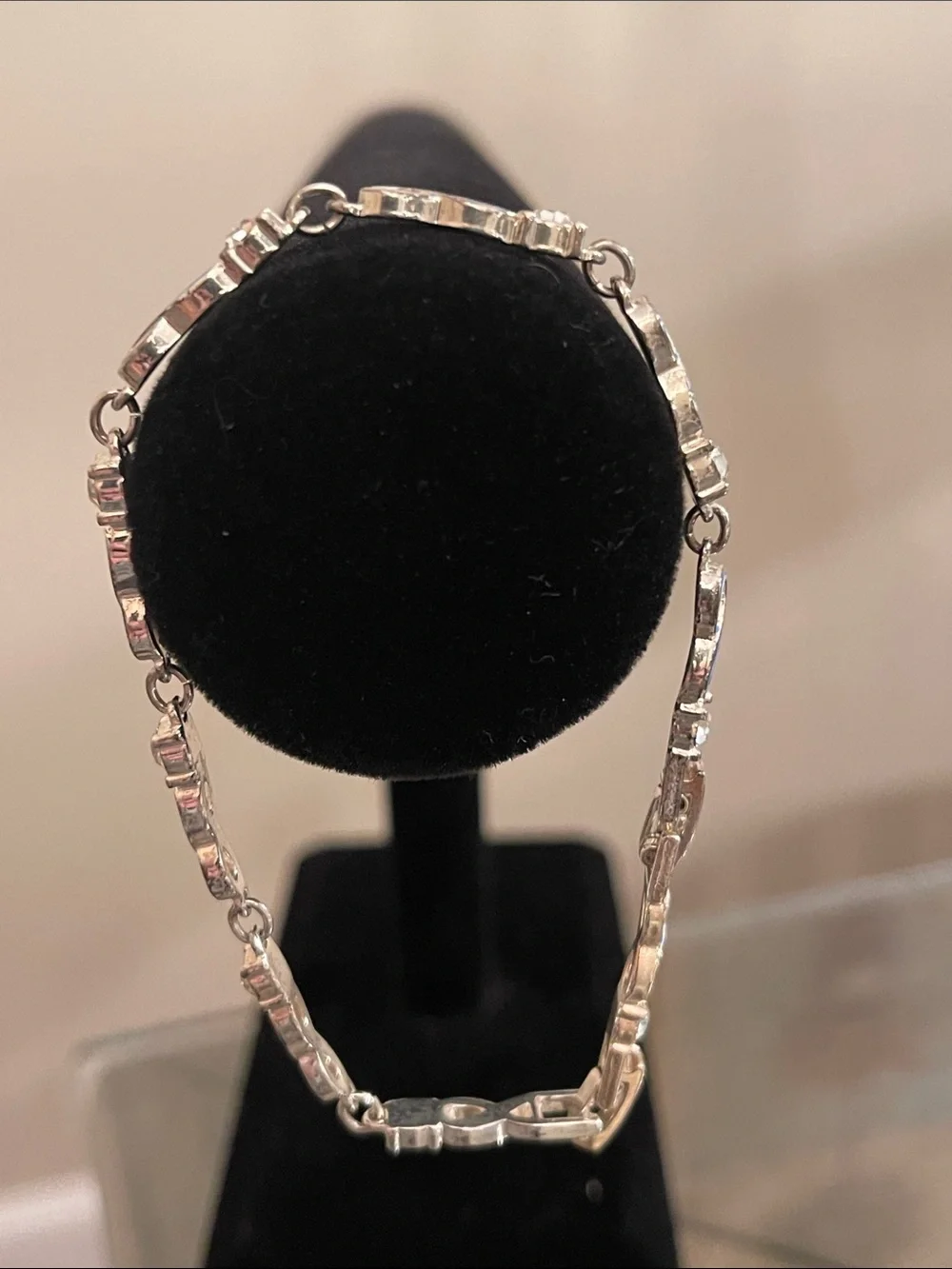 Avon 2015 Domestic Violence Tennis Bracelet with Extender 7 1/4” & 8 3/8” approx